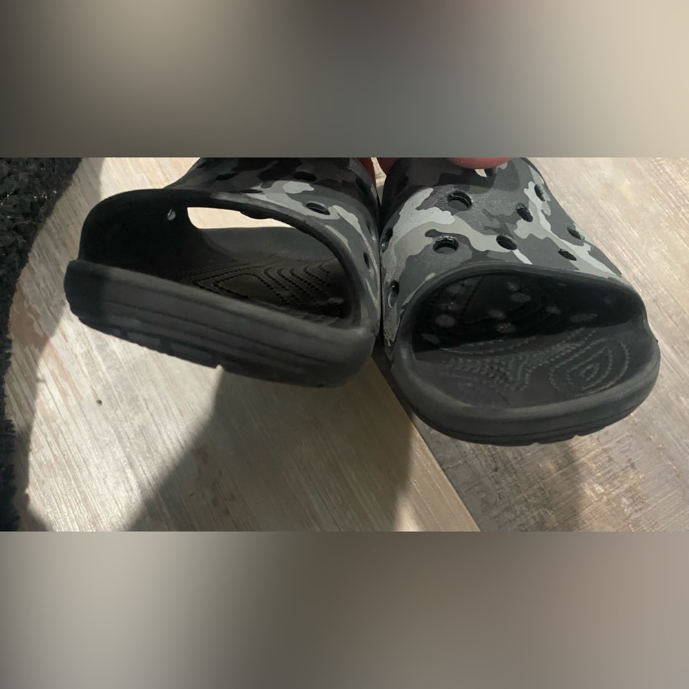 Crocs slides- M6 - Picture 6 of 6